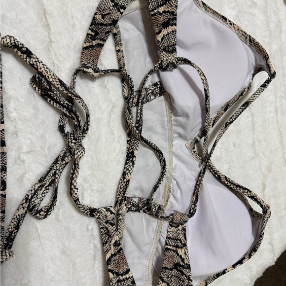 Jessica Simpson Snake Print Bikini Black and Cream - Picture 5 of 7